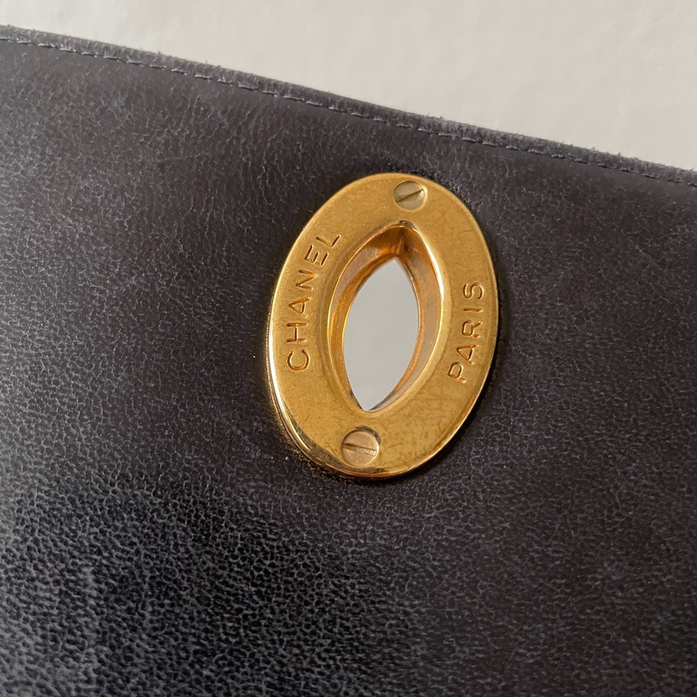 ❌SOLD❌ Vintage Chanel XL Coco Turnlock Jumbo Square w 24K GHW ❤️❤️❤️ - Picture 4 of 10